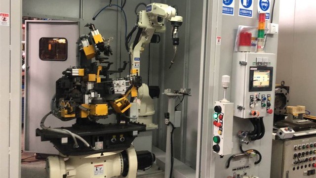 苏州焊接机器人工作站需要有哪些设备？